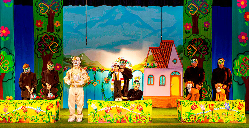 Туркменский кукольный театр порадовал юных зрителей новой постановкой